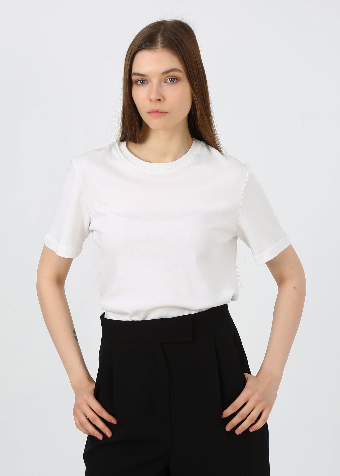 Basic Beyaz Tişört